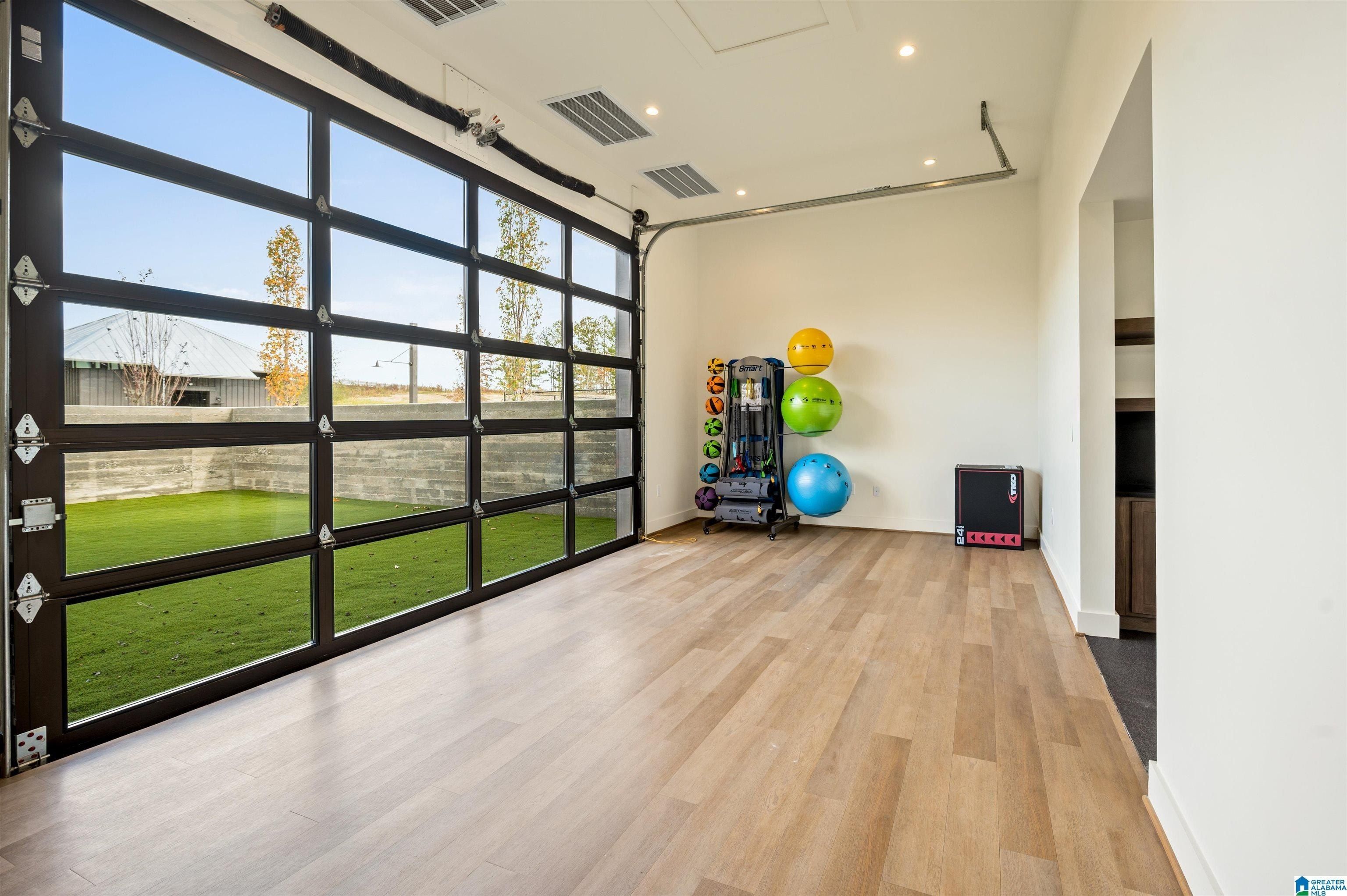 1917 Waterloo Lane. Hoover, AL 35244