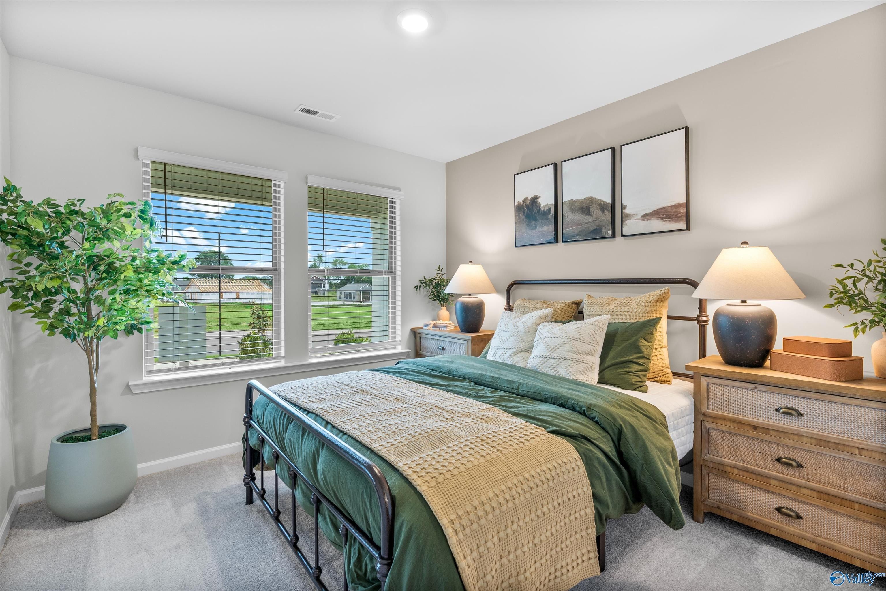 22821 Dashwood Lane. Athens, AL 35613