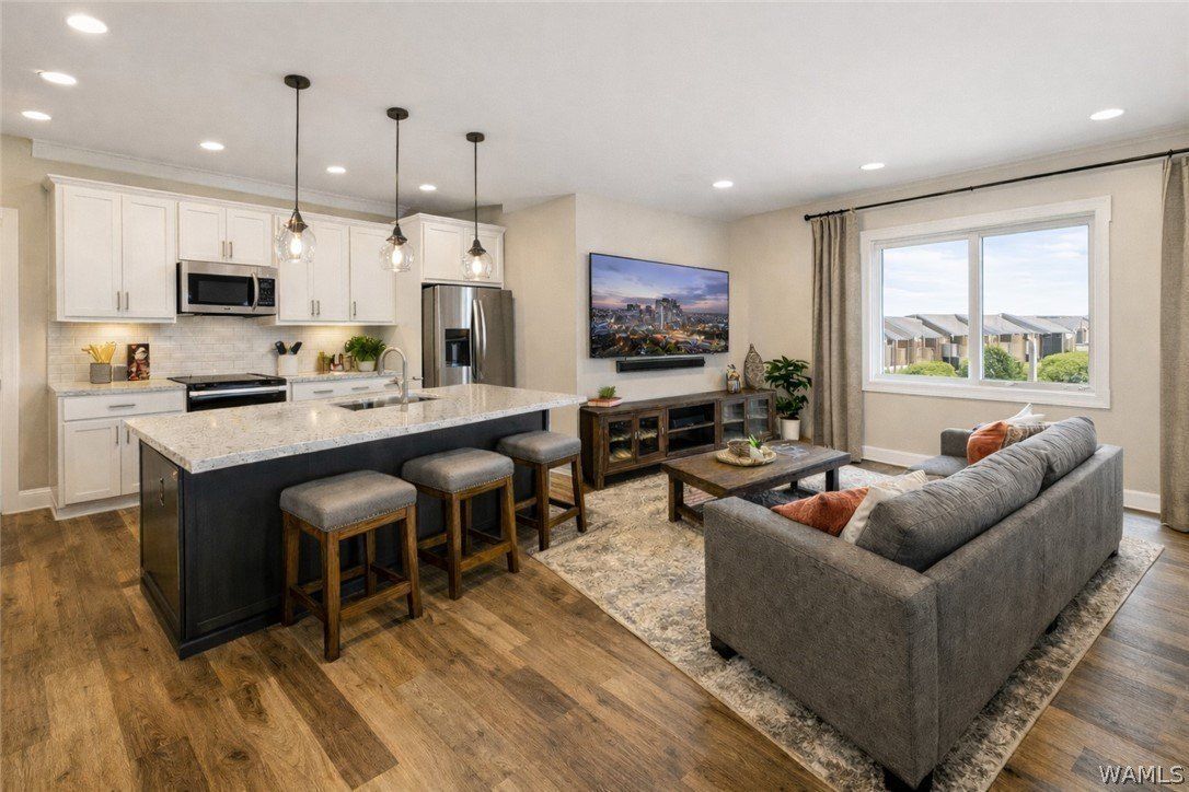 1880 10Th Avenue Unit 4. Tuscaloosa, AL 35401