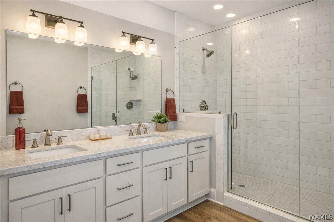 1850 10Th Avenue Unit 1. Tuscaloosa, AL 35401