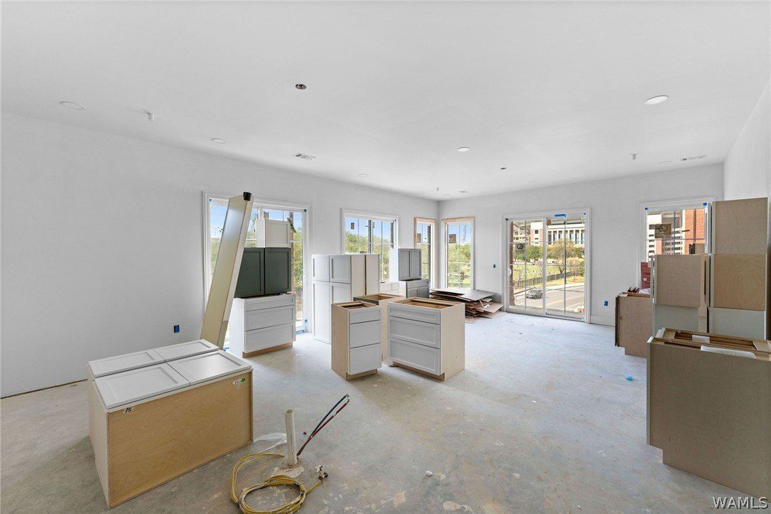 927 12Th Street Unit 100. Tuscaloosa, AL 35401