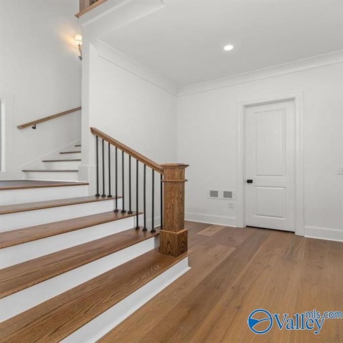 106 Randal Lane. Florence, AL 35634