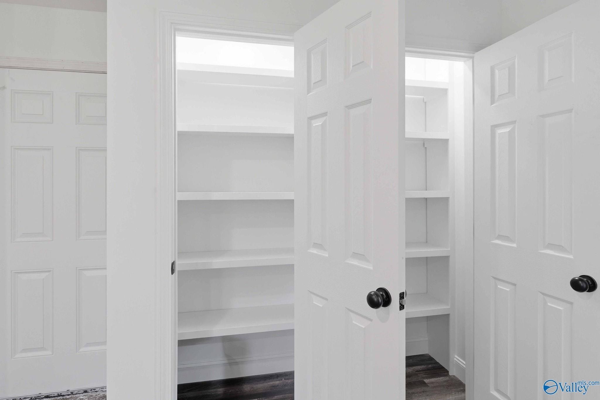 117 Creekside Drive. Albertville, AL 35950