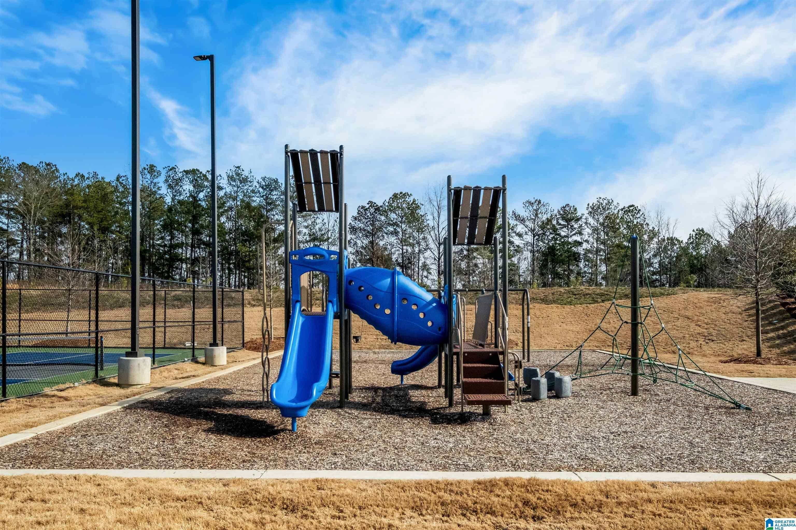 2525 Blackridge Crest. Hoover, AL 35244