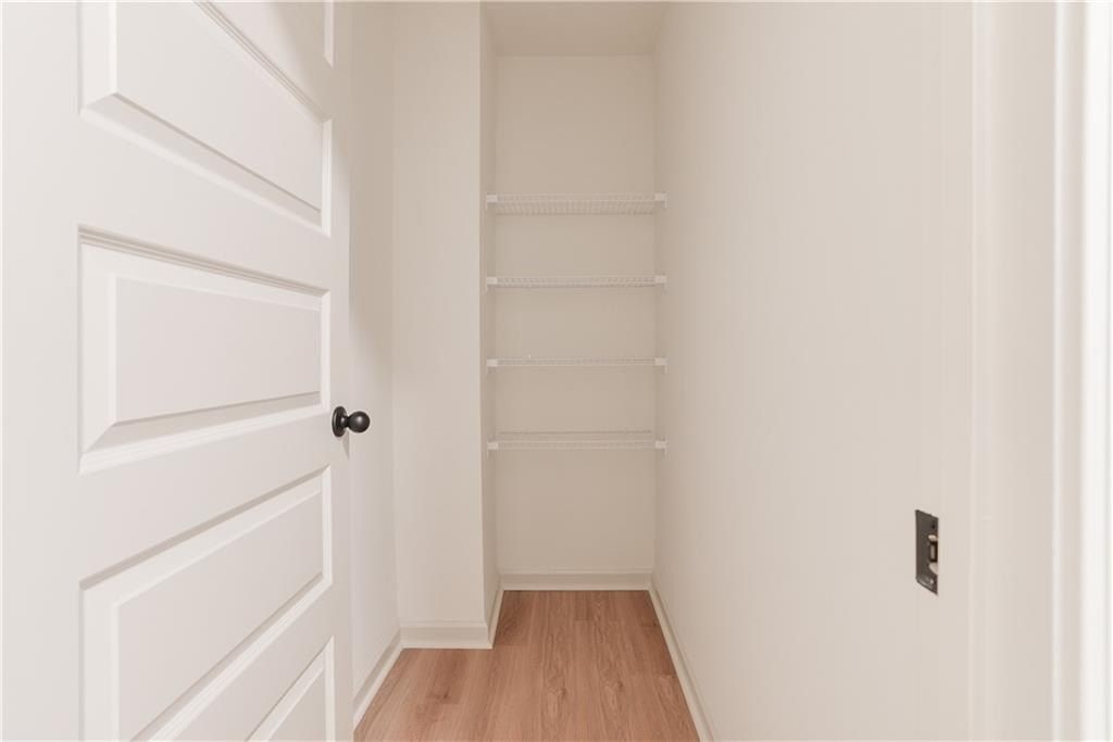 3187 Bottle Way. Auburn, AL 36830