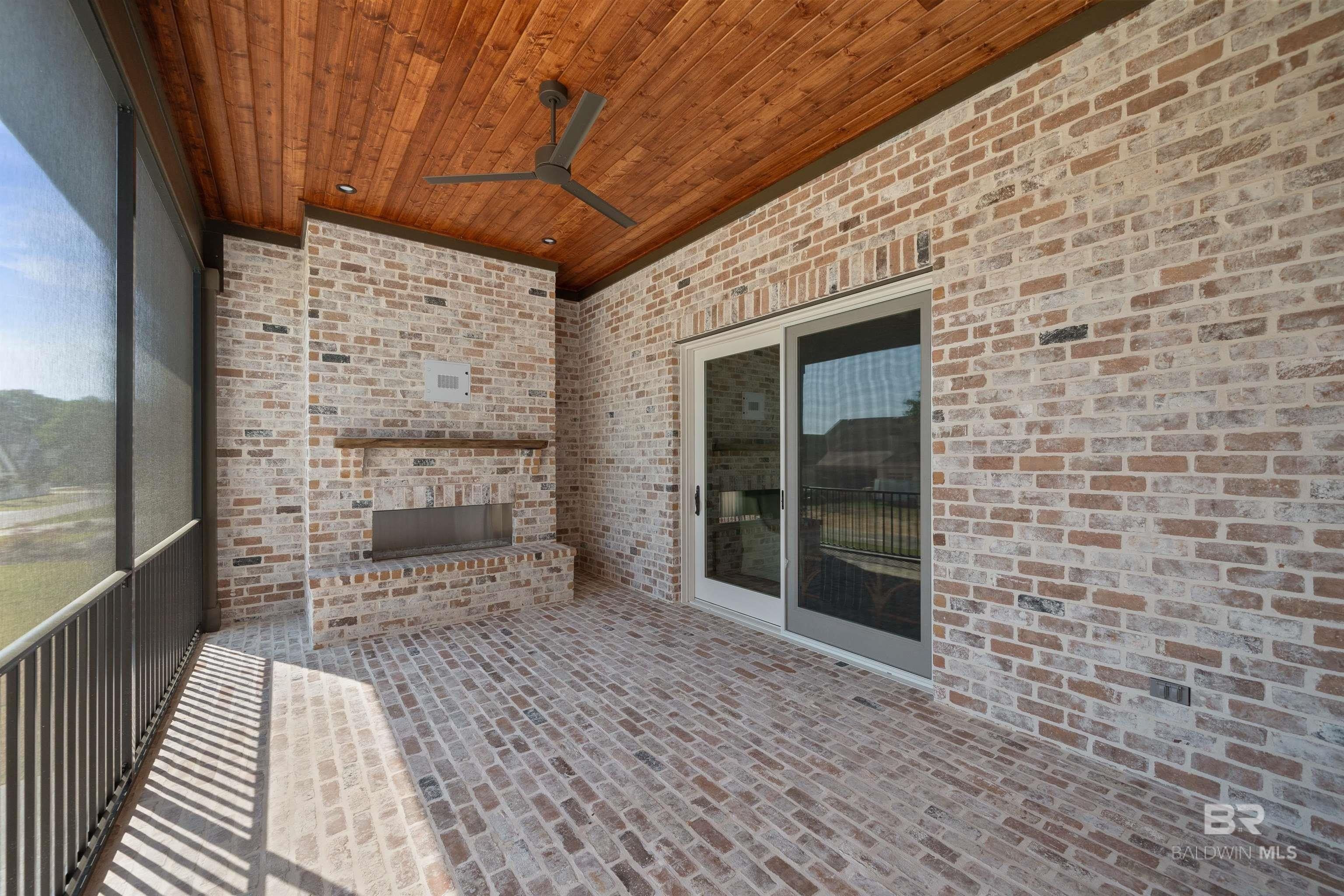 441 Leavie Lane. Fairhope, AL 36532