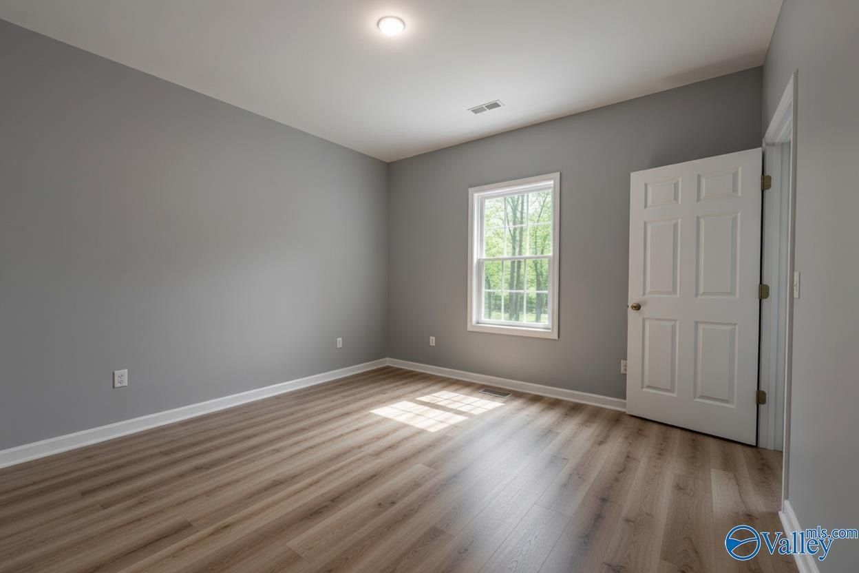 6400 Dalewood Lane. Guntersville, AL 35976