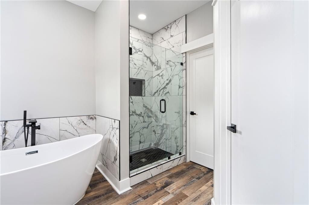 1033 Lee Road 353. Valley, AL 36854