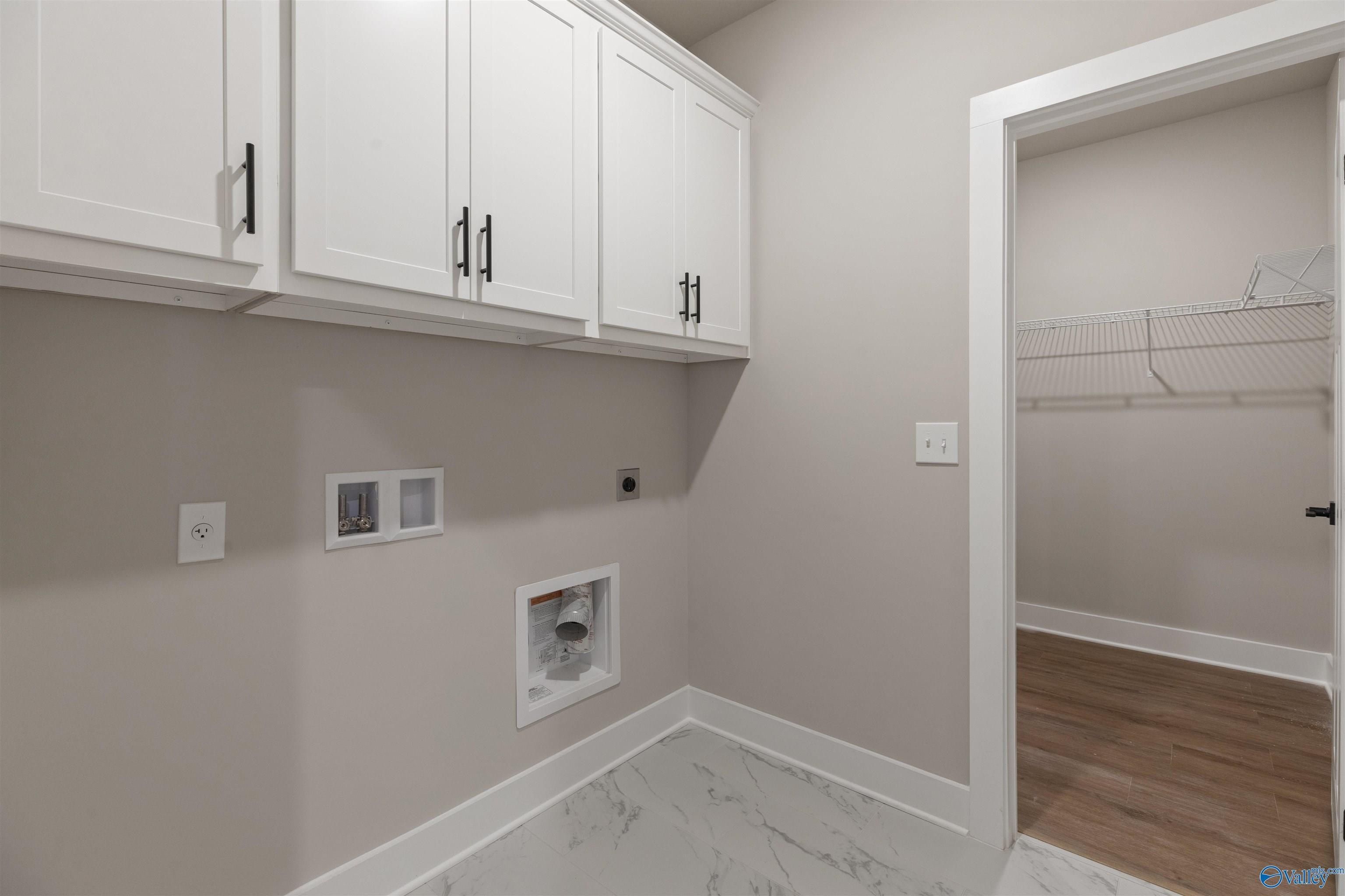 1526 Calistoga Circle. Huntsville, AL 35811