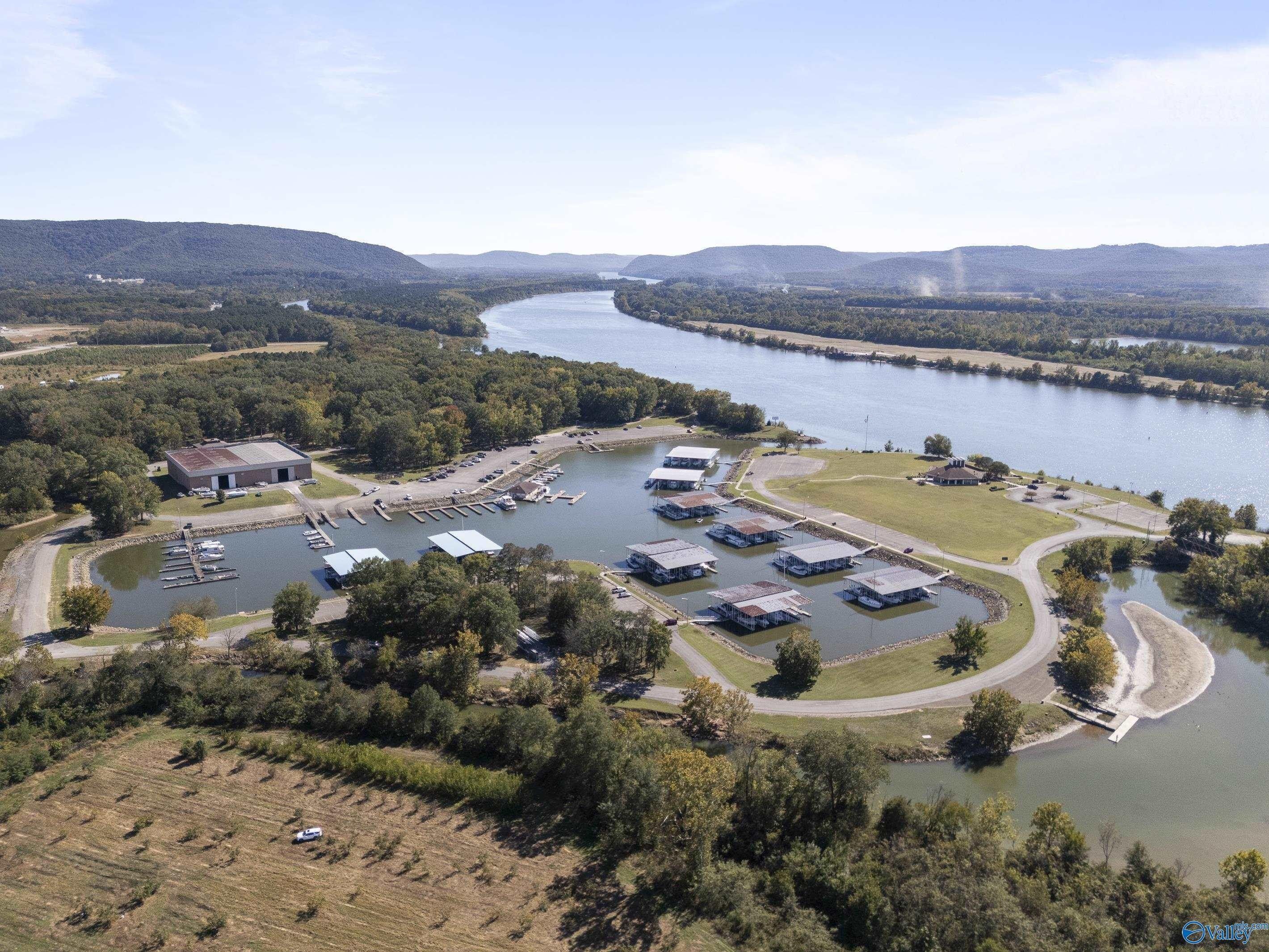 1301 Vermilion Circle. Huntsville, AL 35803