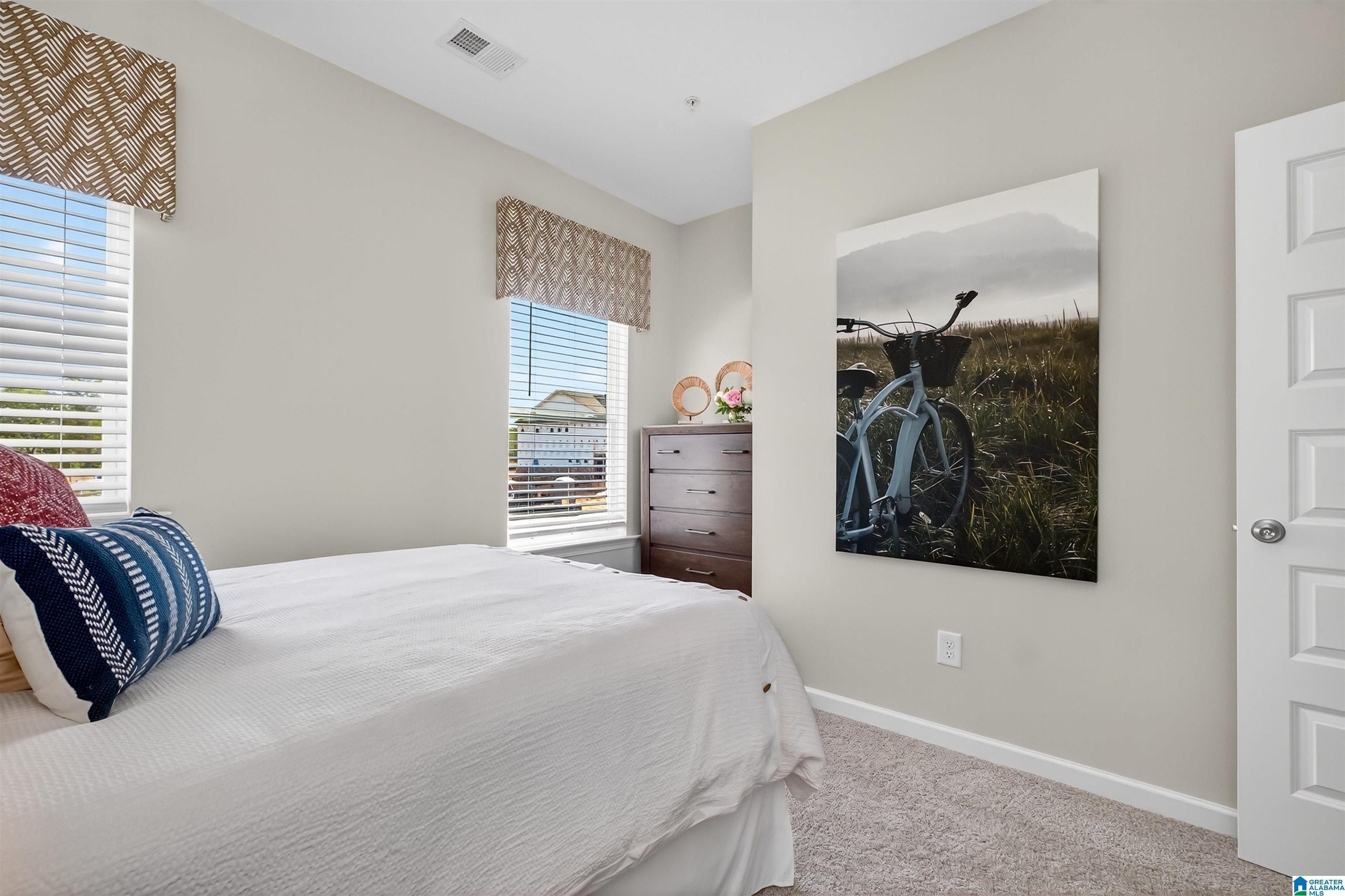 4547 Village Springs Square. Fultondale, AL 35068