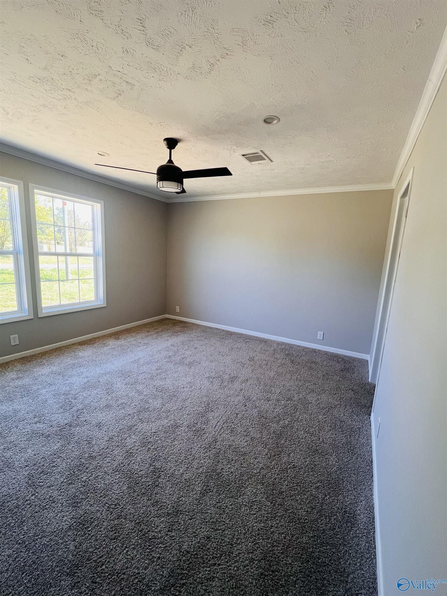 106 Martin Lane. Guntersville, AL 35976