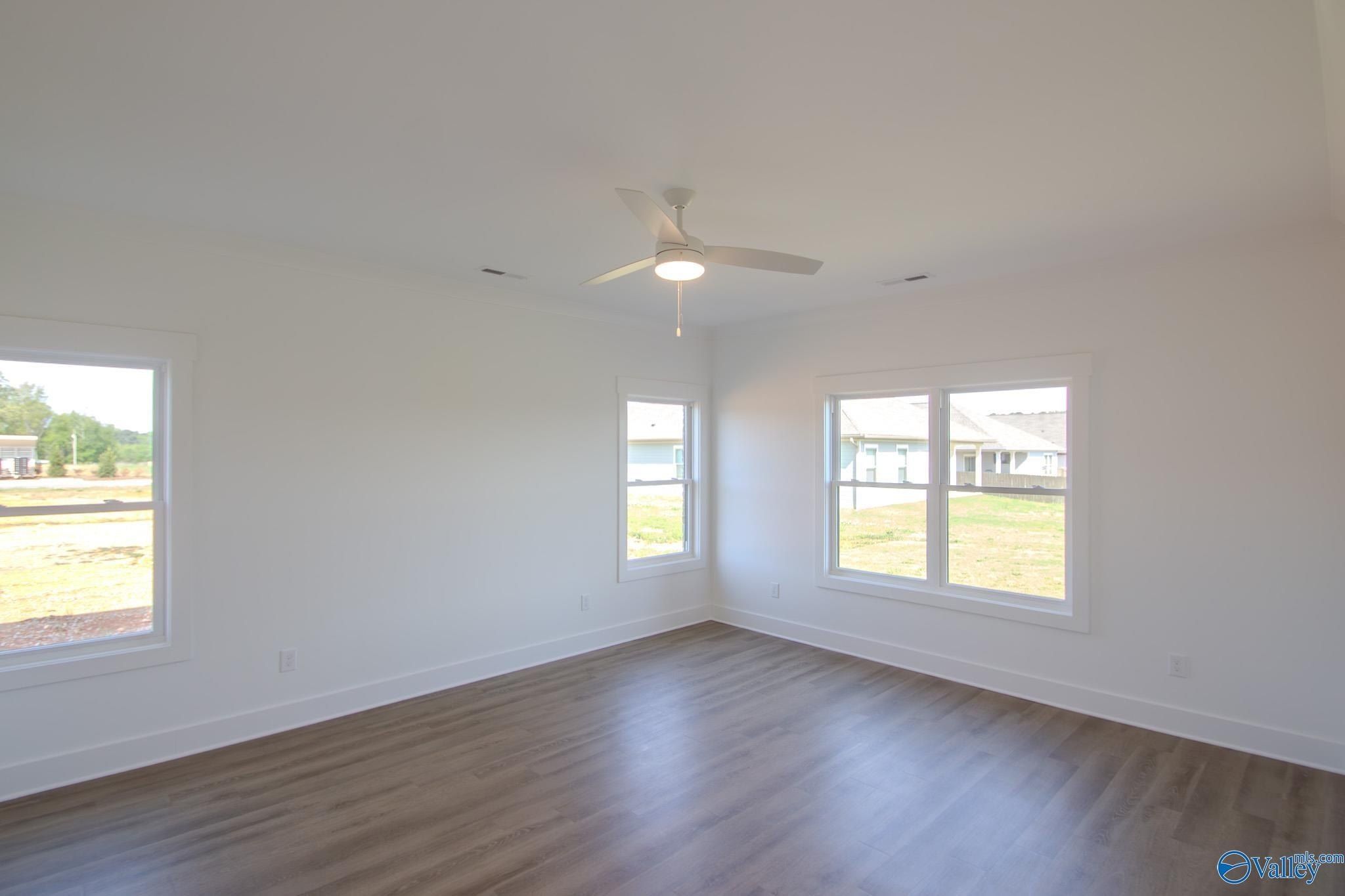21757 Hemlock Drive. Athens, AL 35613