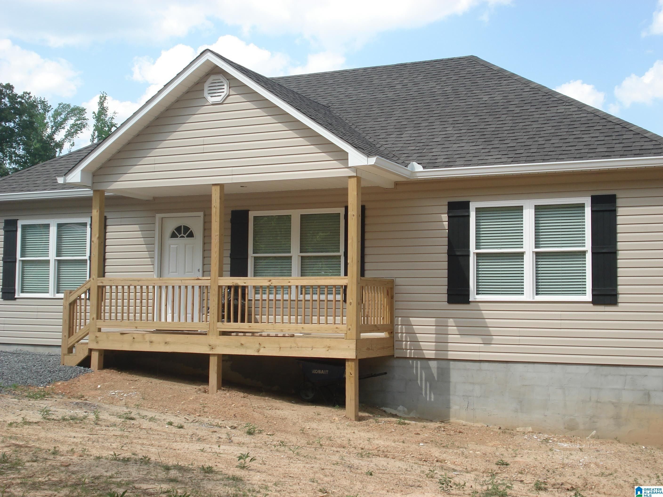 891 Peach Circle. Hayden, AL 35079