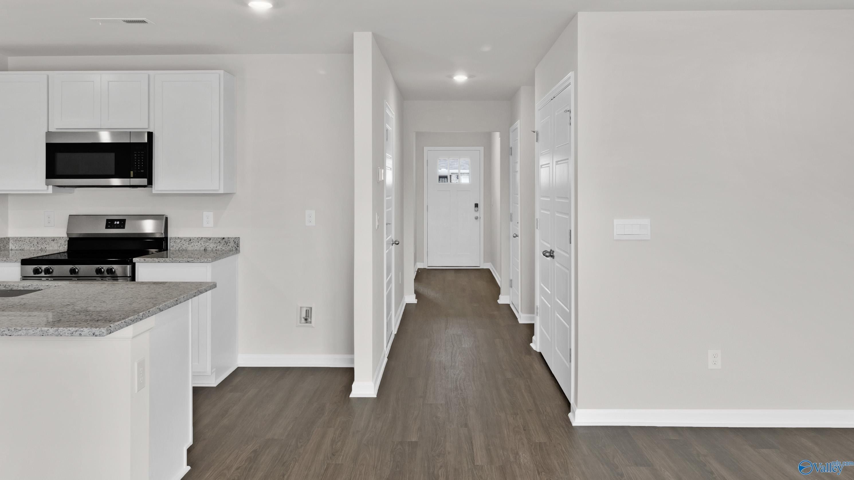 128 Jonboy Avenue. New Hope, AL 35760