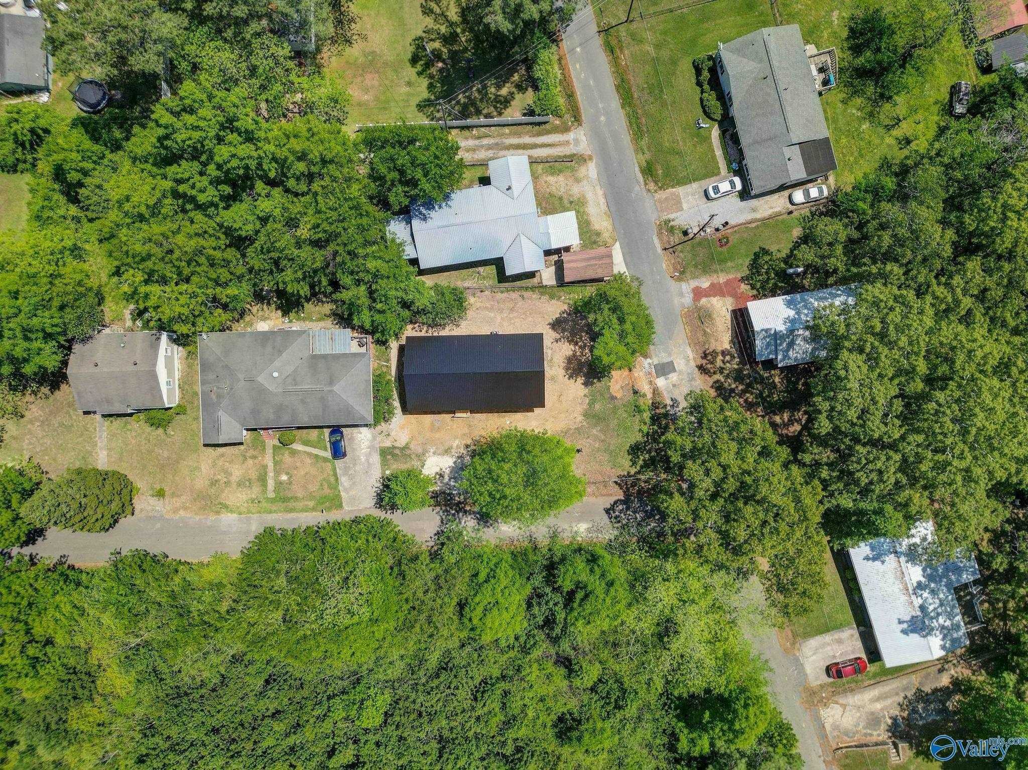 1332 Paden Drive. Gadsden, AL 35903
