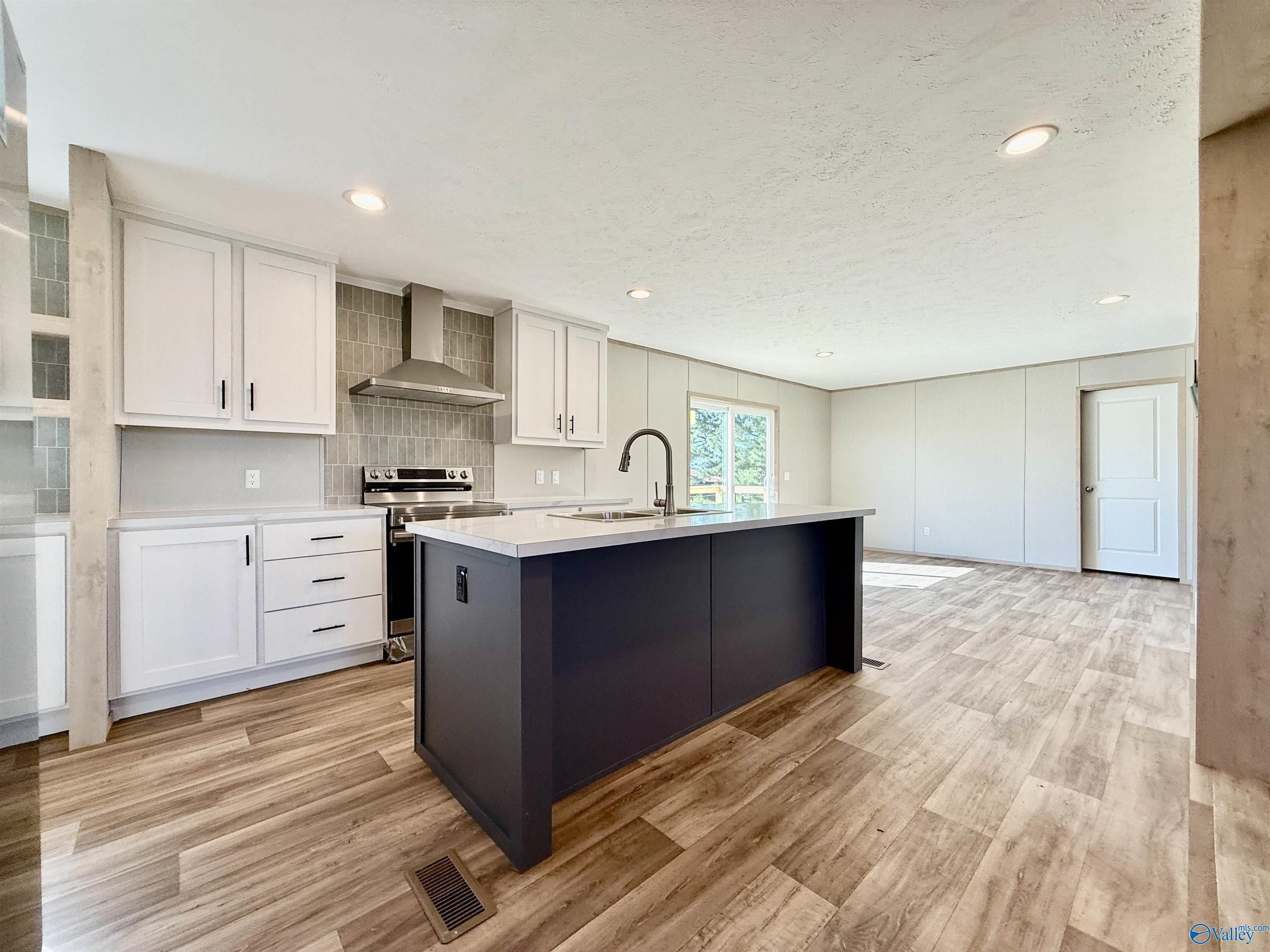 771 County Road 25. Crossville, AL 35962