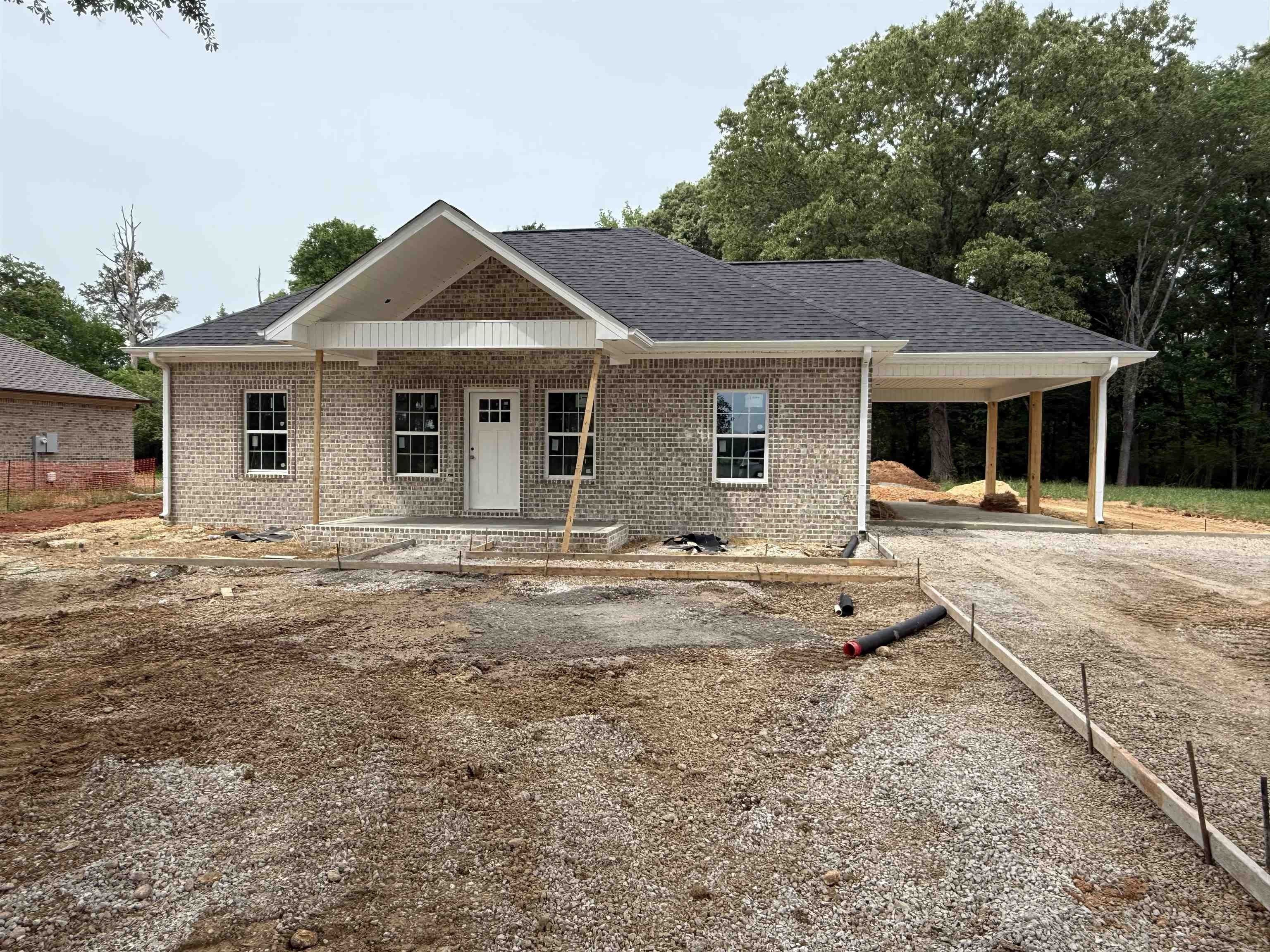 2658 Co Rd 277. Florence, AL 35633