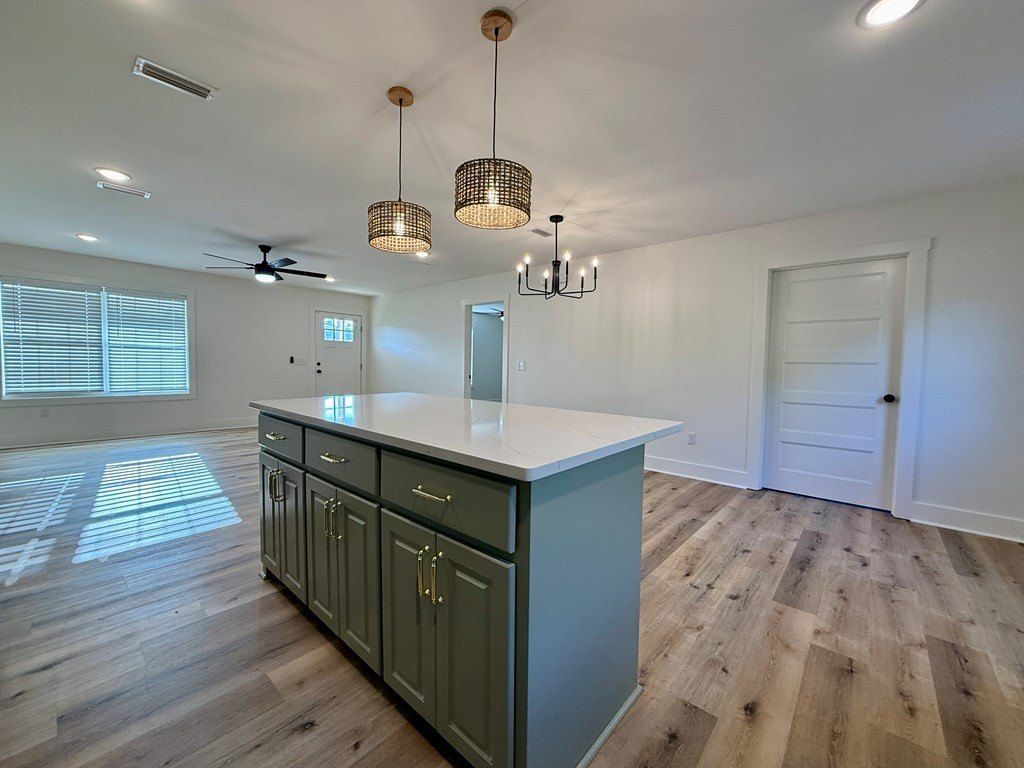 404 6Th Avenue. Hartford, AL 36344