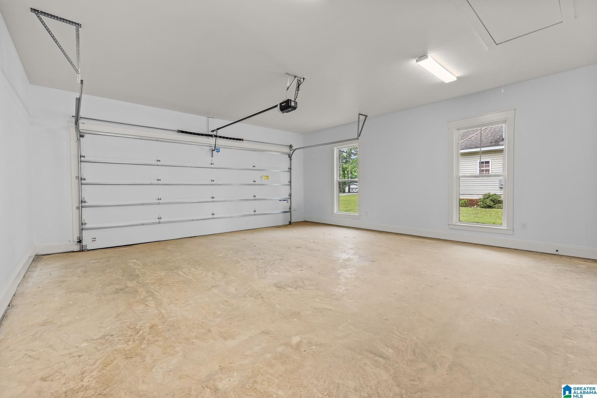 1604 4Th Avenue. Clanton, AL 35045
