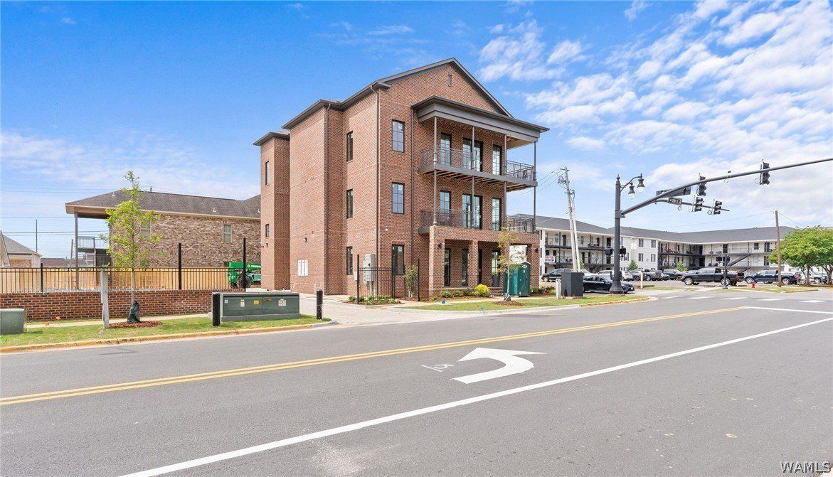 927 12Th Street. Tuscaloosa, AL 35401