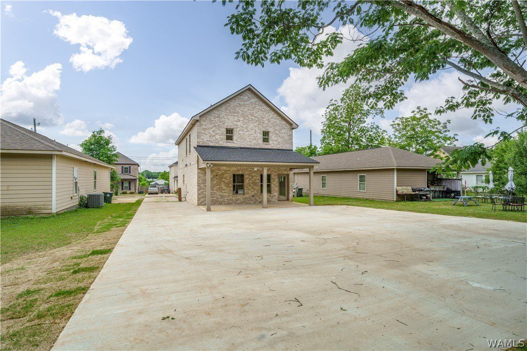 934 21St Avenue E. Tuscaloosa, AL 35404