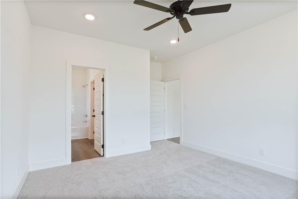 34 Crossing Court W. Valley, AL 36854
