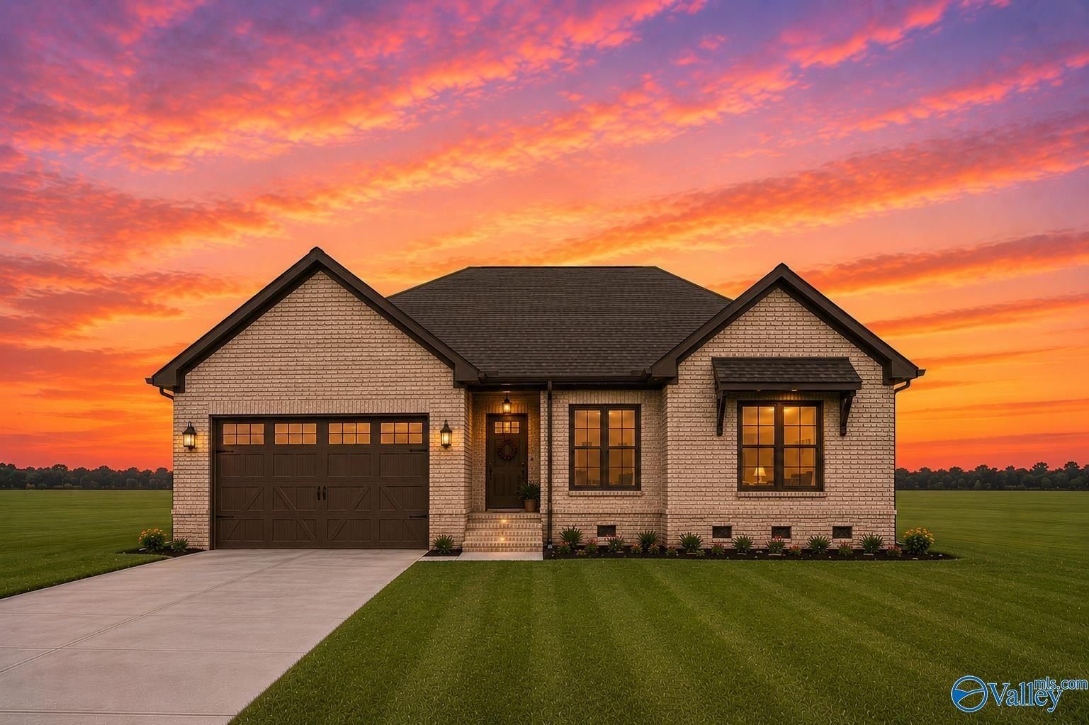 185 Krimson Circle. Albertville, AL 35951