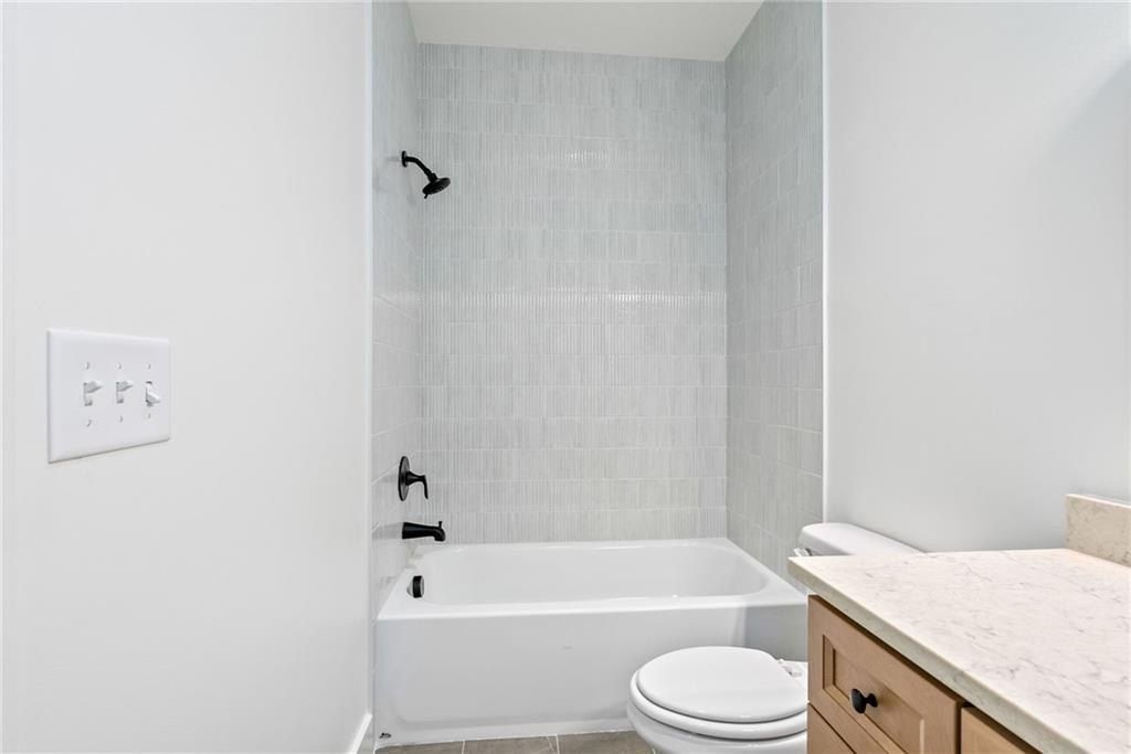 2178 Roxanna Court. Auburn, AL 36879