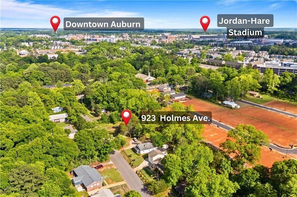 923 Holmes Avenue. Auburn, AL 36832