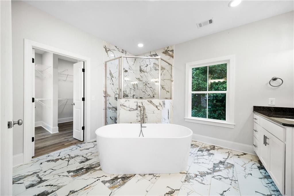 4500 Lakewood Park Drive. Phenix City, AL 36867