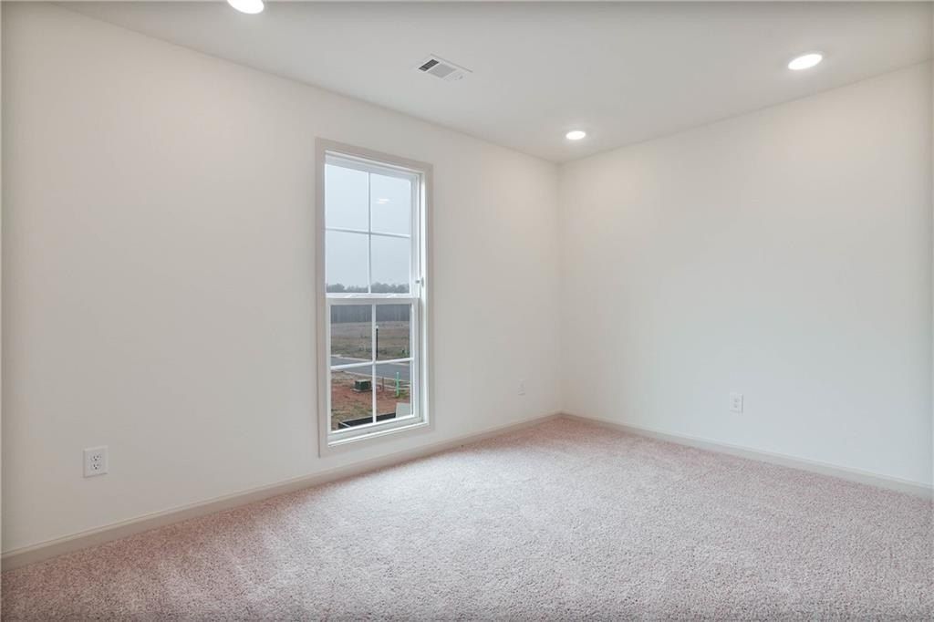 1079 Woodland Lane. Opelika, AL 36801