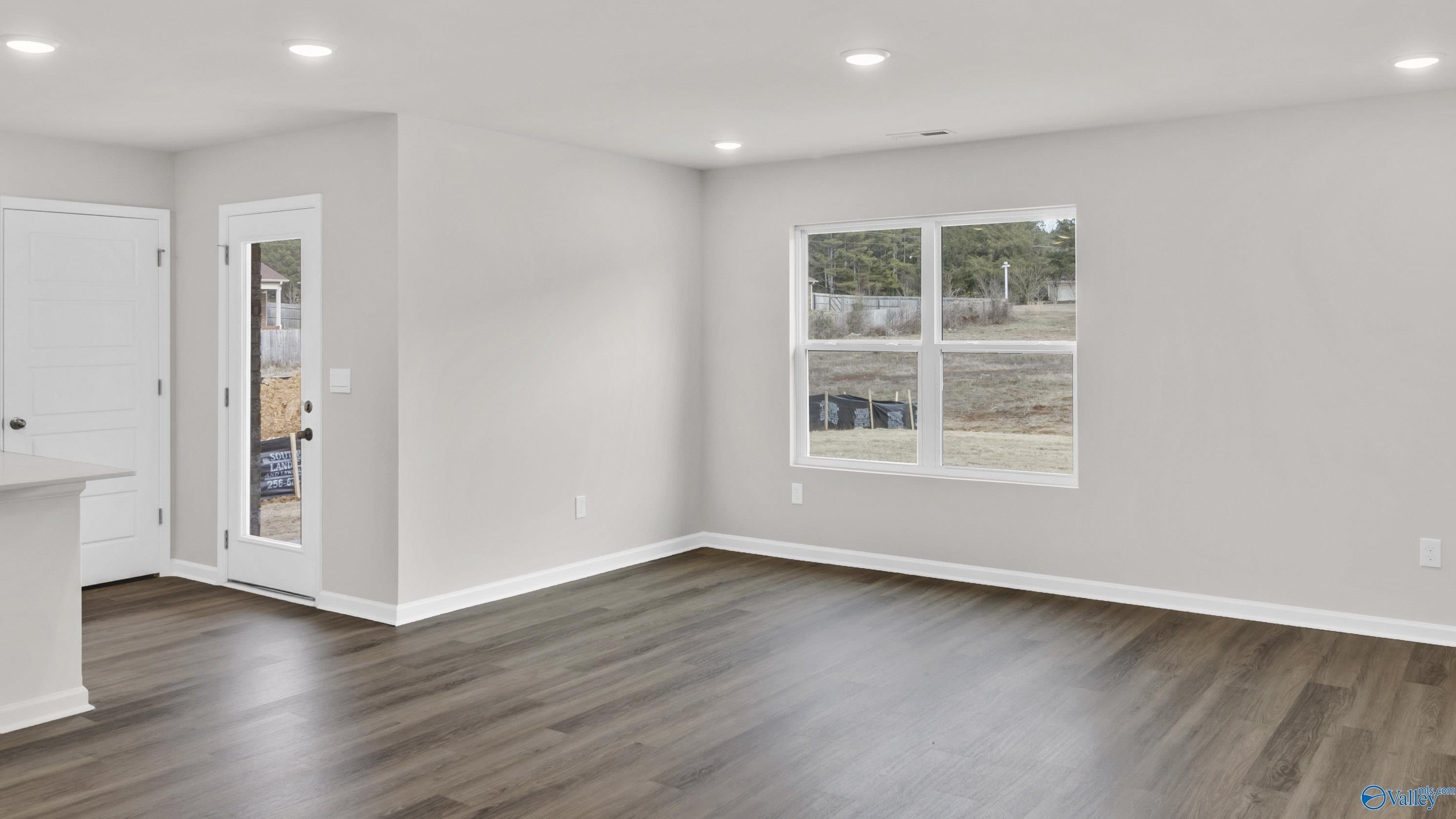 107 Jonboy Avenue. New Hope, AL 35760