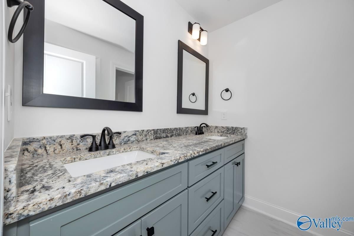142 Old Forest Road. Meridianville, AL 35759
