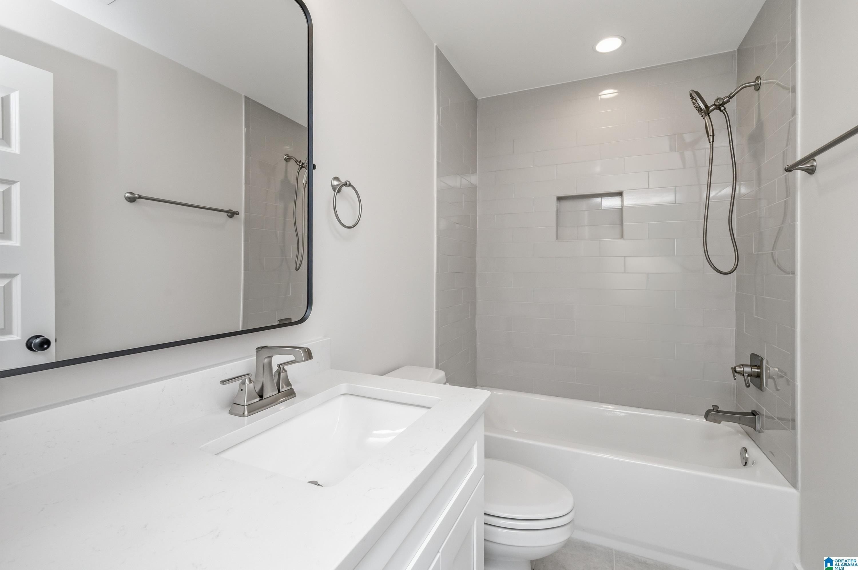 1584 Forest Ridge Road. Birmingham, AL 35226