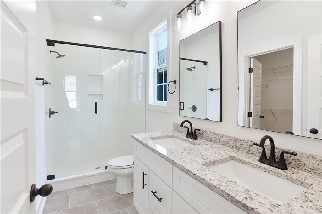 1067 Woodland Lane. Opelika, AL 36801