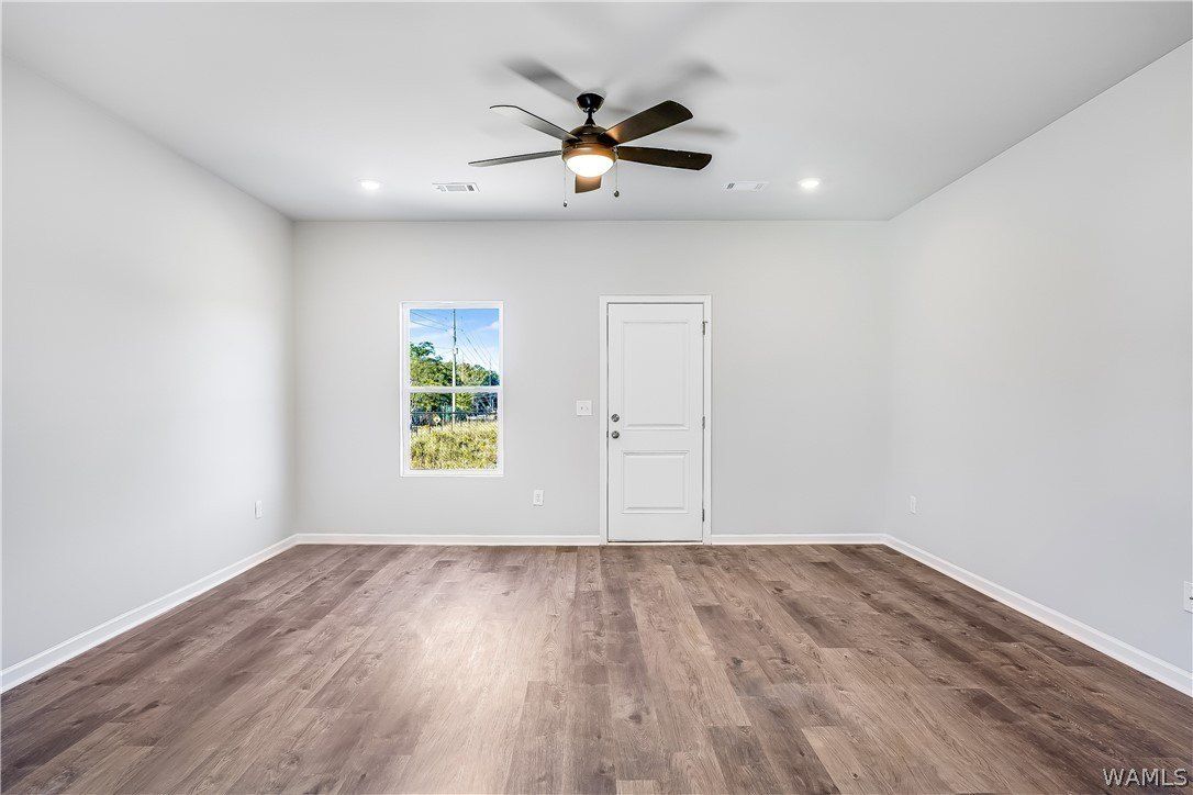 Bellflower Lane. Tuscaloosa, AL 35405