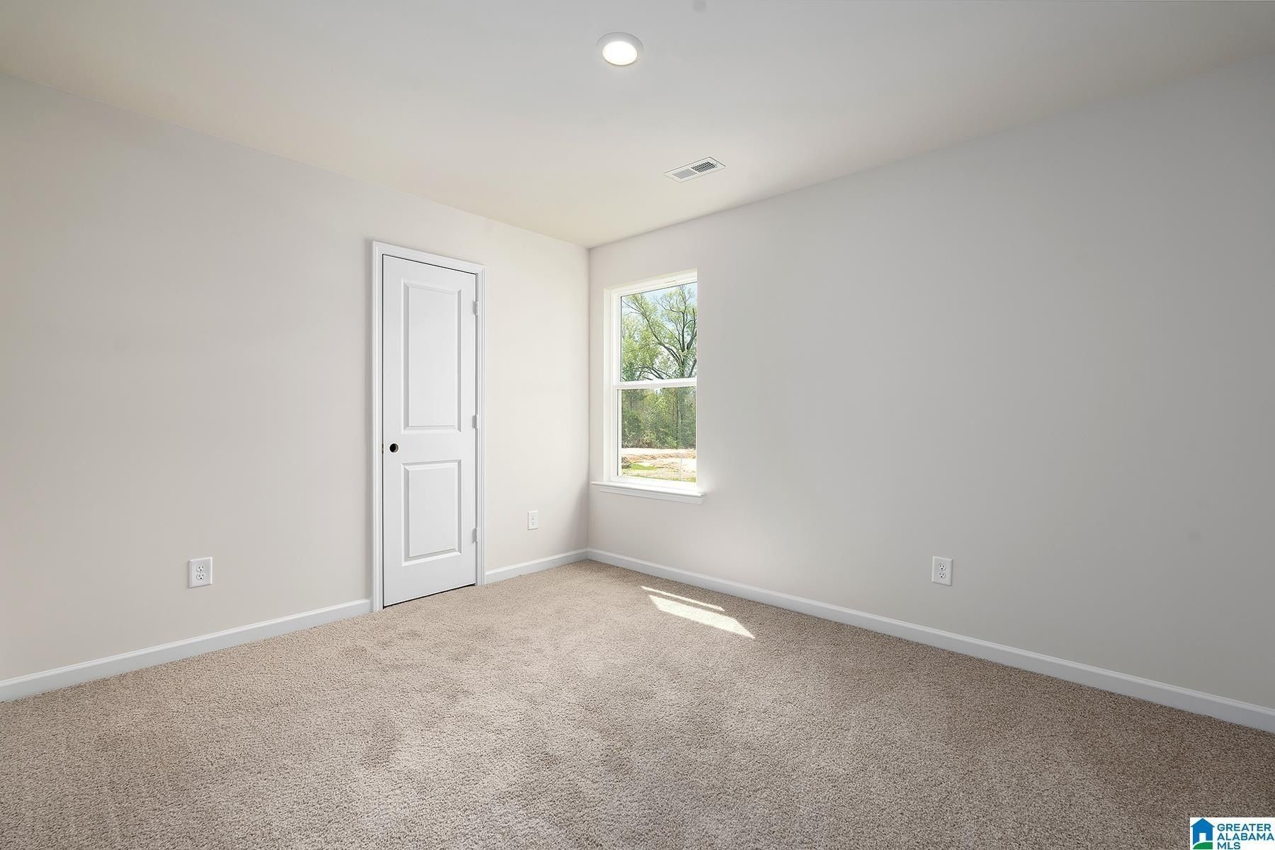 4033 Plymouth Lane. Montevallo, AL 35115