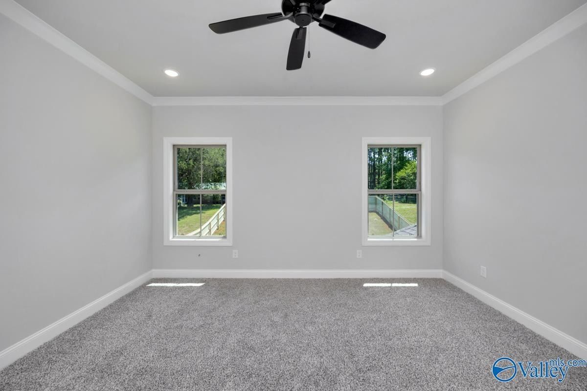 110 Alton Dale Drive. Toney, AL 35773