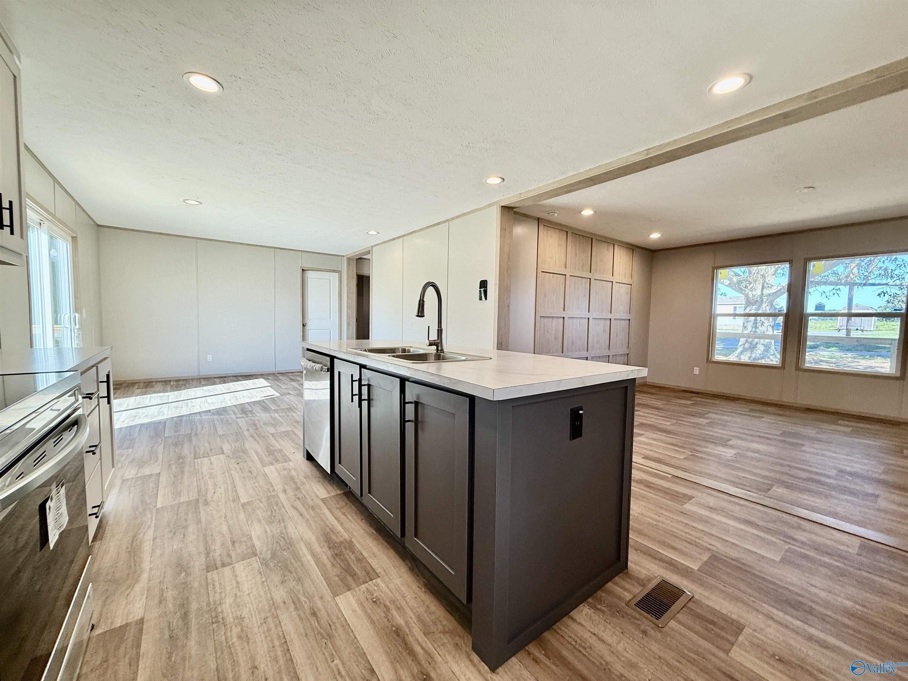 771 County Road 25. Crossville, AL 35962