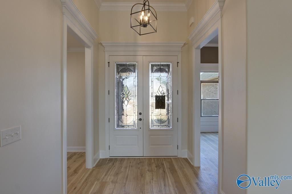 26484 Old Town Drive. Athens, AL 35613