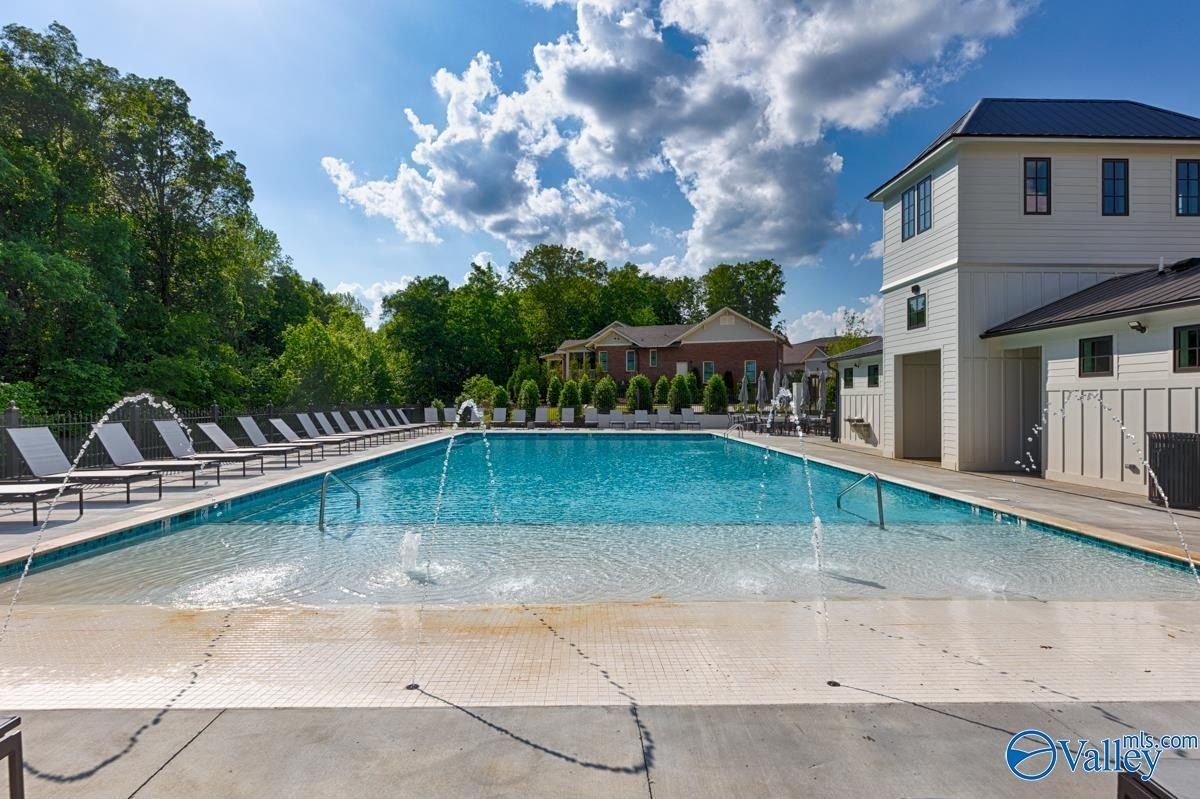 66 Stone Mason Way Nw. Huntsville, AL 35806