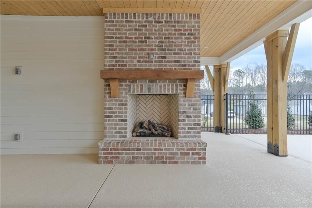 75 Firefly Lane. Opelika, AL 36804