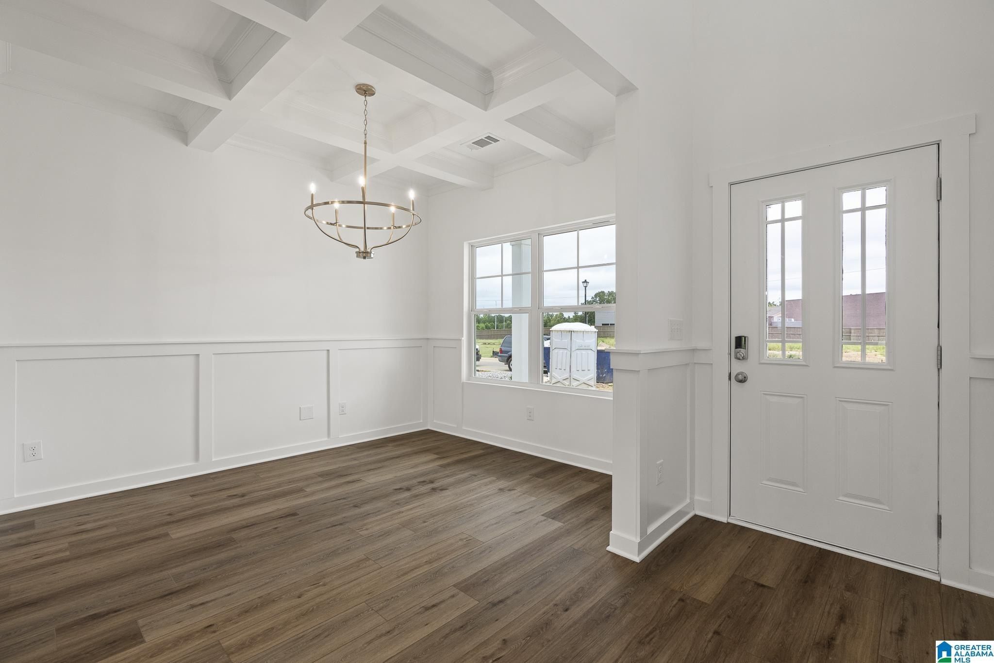 152 Lakemont Court. Cropwell, AL 35054
