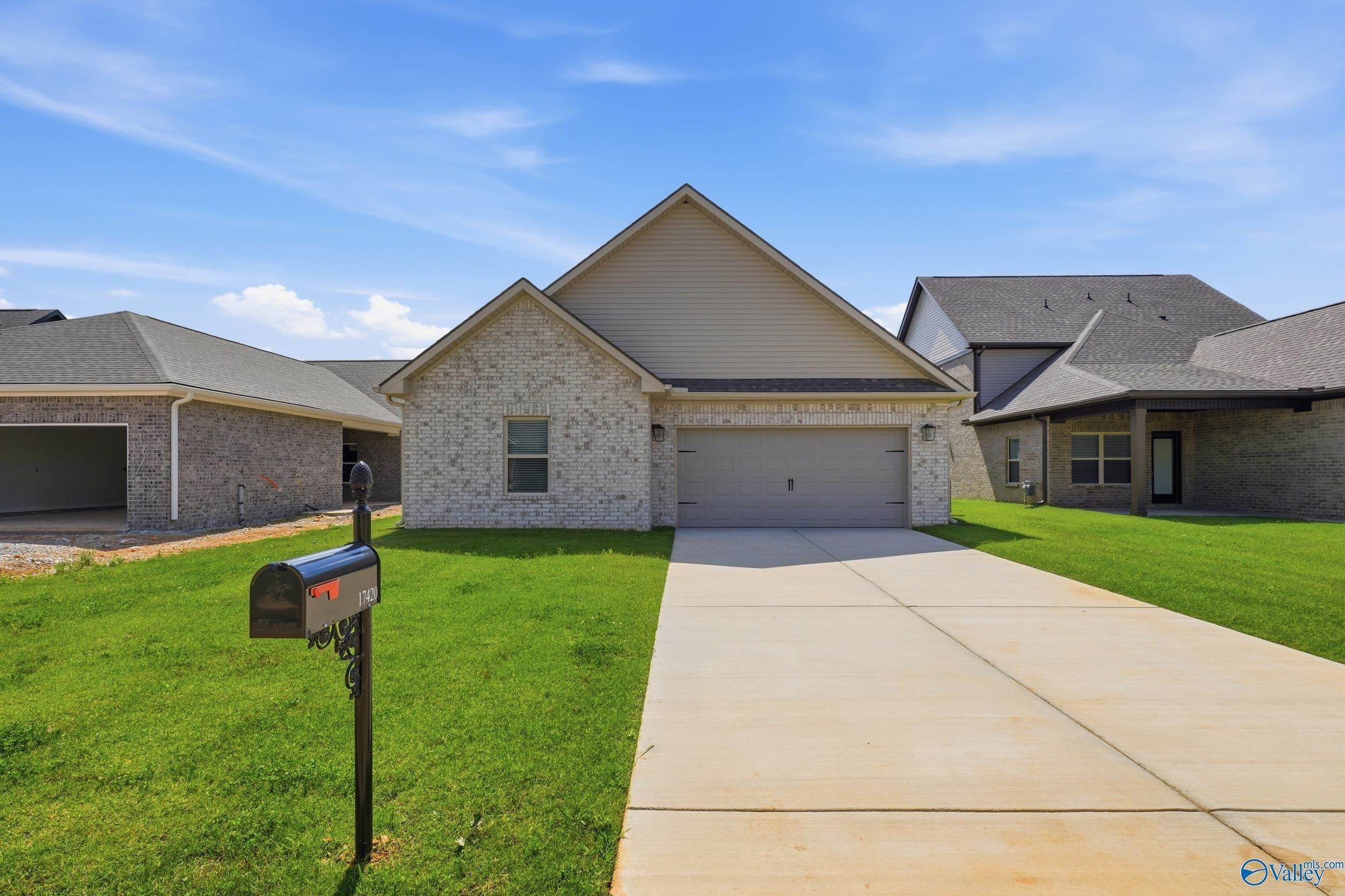 17420 Brooklawn Street. Athens, AL 35611