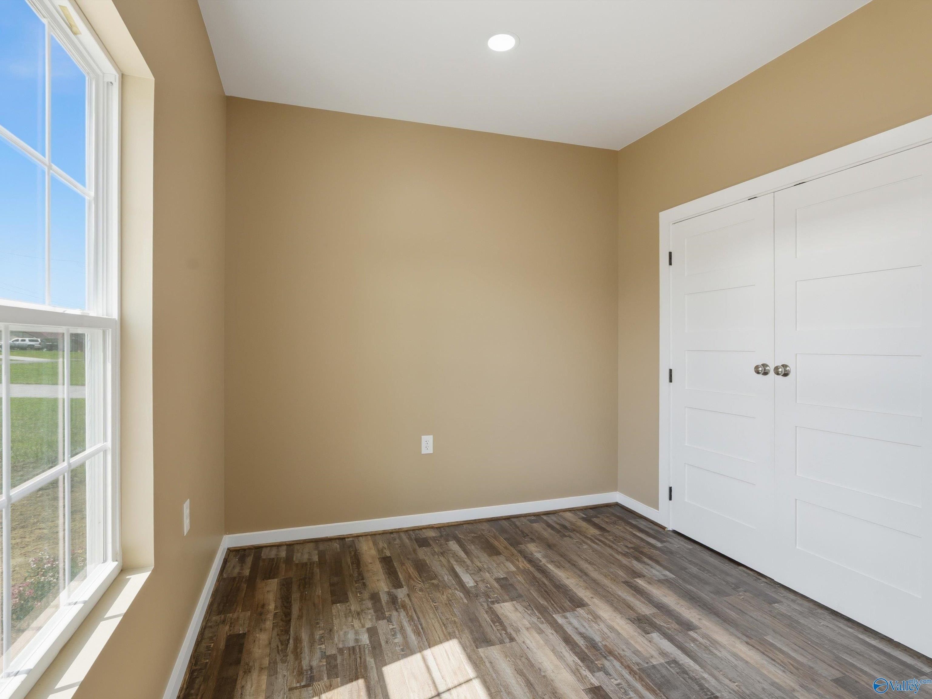 184 Carrington Lane. Albertville, AL 35950
