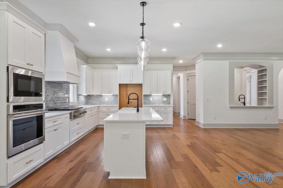 369 Saint Louis Street. Madison, AL 35758