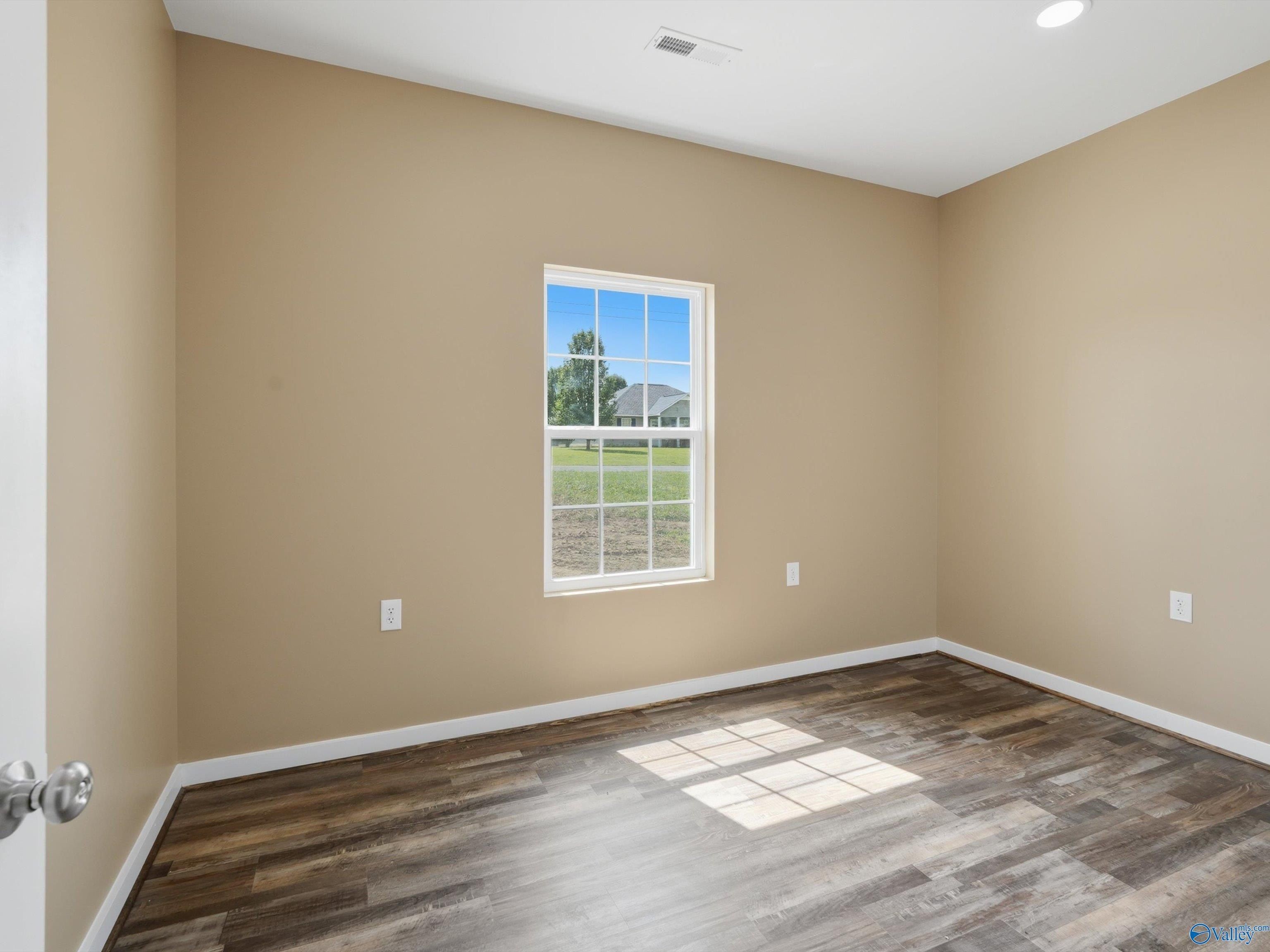 184 Carrington Lane. Albertville, AL 35950