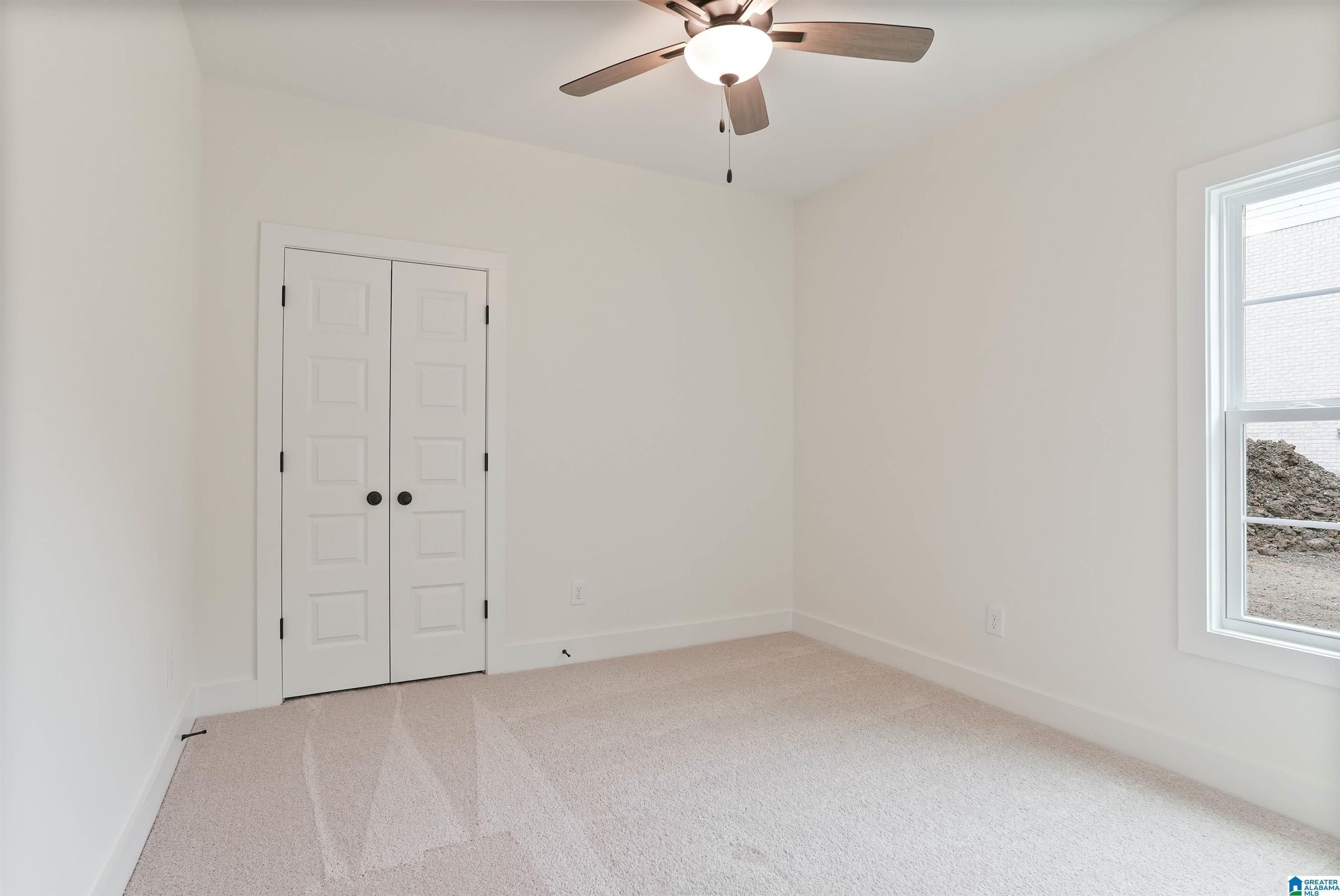 378 Shiloh Creek Drive. Calera, AL 35040