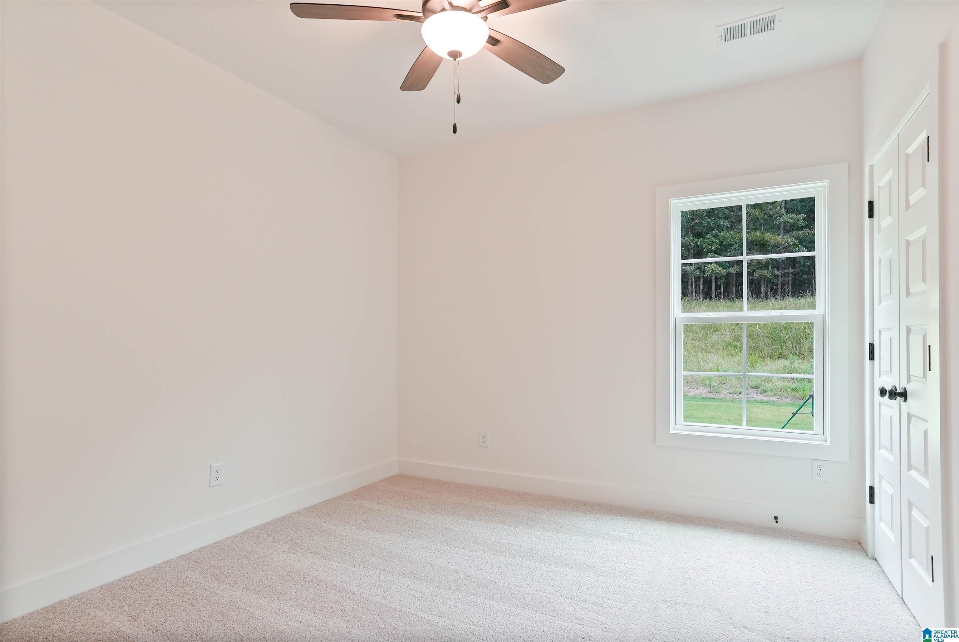 154 Shiloh Creek Drive. Calera, AL 35040